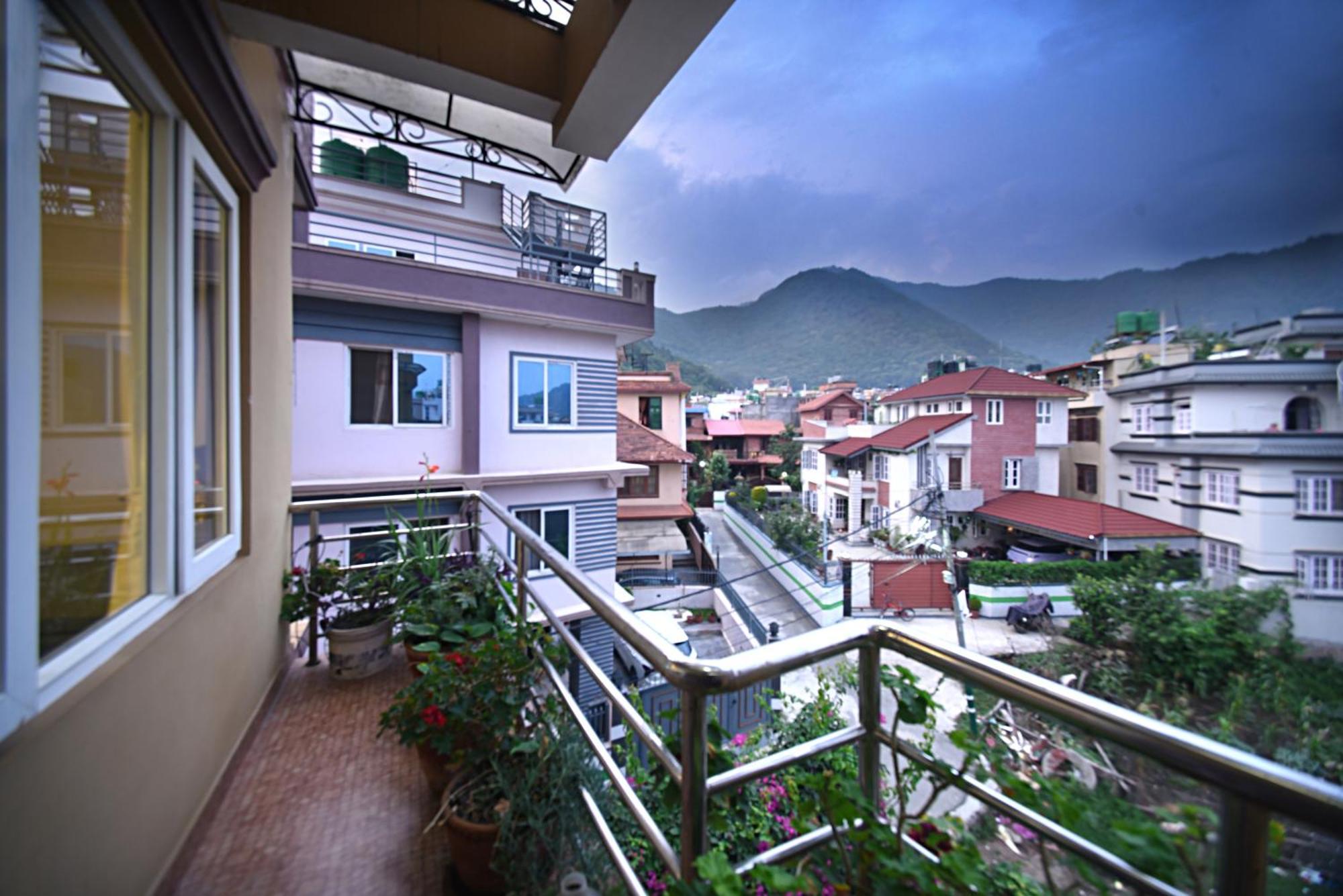 Mums Homestay & Studio Apartments Kathmandu Exterior foto